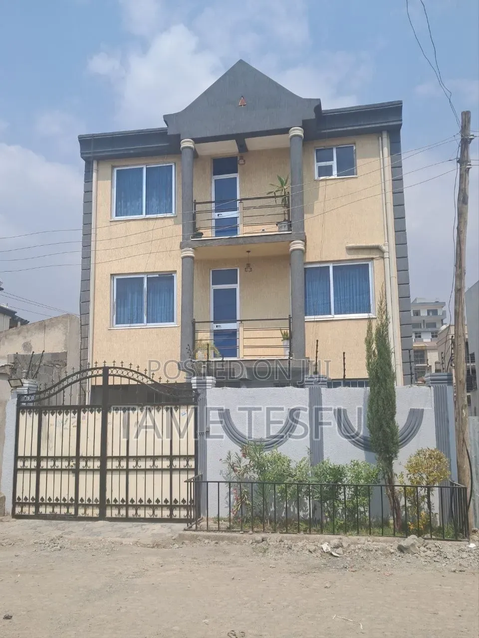 Furnished 7bdrm House in ሀያት, Bole for sale