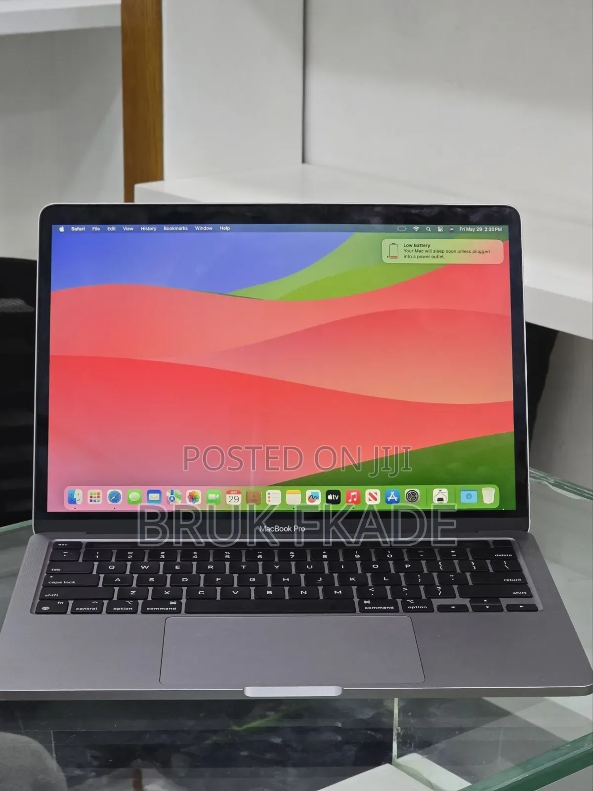 New Laptop Apple MacBook Pro 2021 M1 8GB Apple M1 Pro SSD 512GB