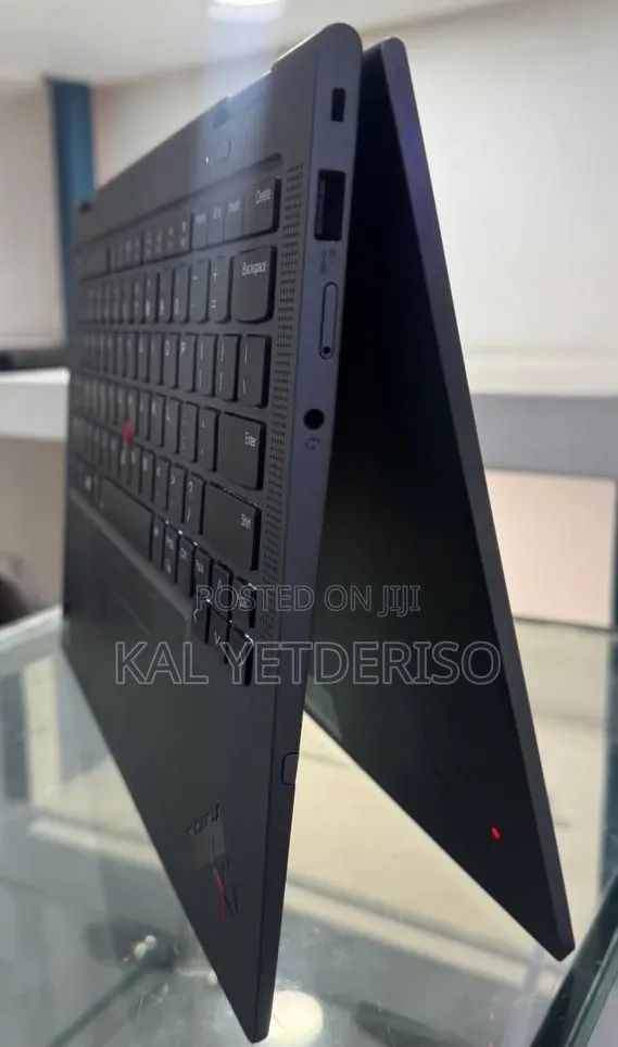 New Laptop Lenovo ThinkPad X1 Yoga 16GB Intel Core i7 SSD 512GB