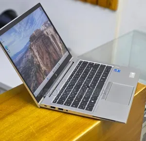 New Laptop HP EliteBook 840 G8 16GB Intel Core i5 SSD 512GB