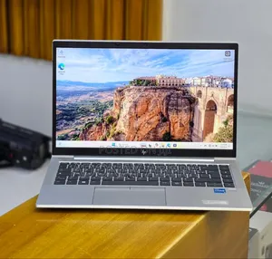 New Laptop HP EliteBook 840 G8 16GB Intel Core i5 SSD 512GB