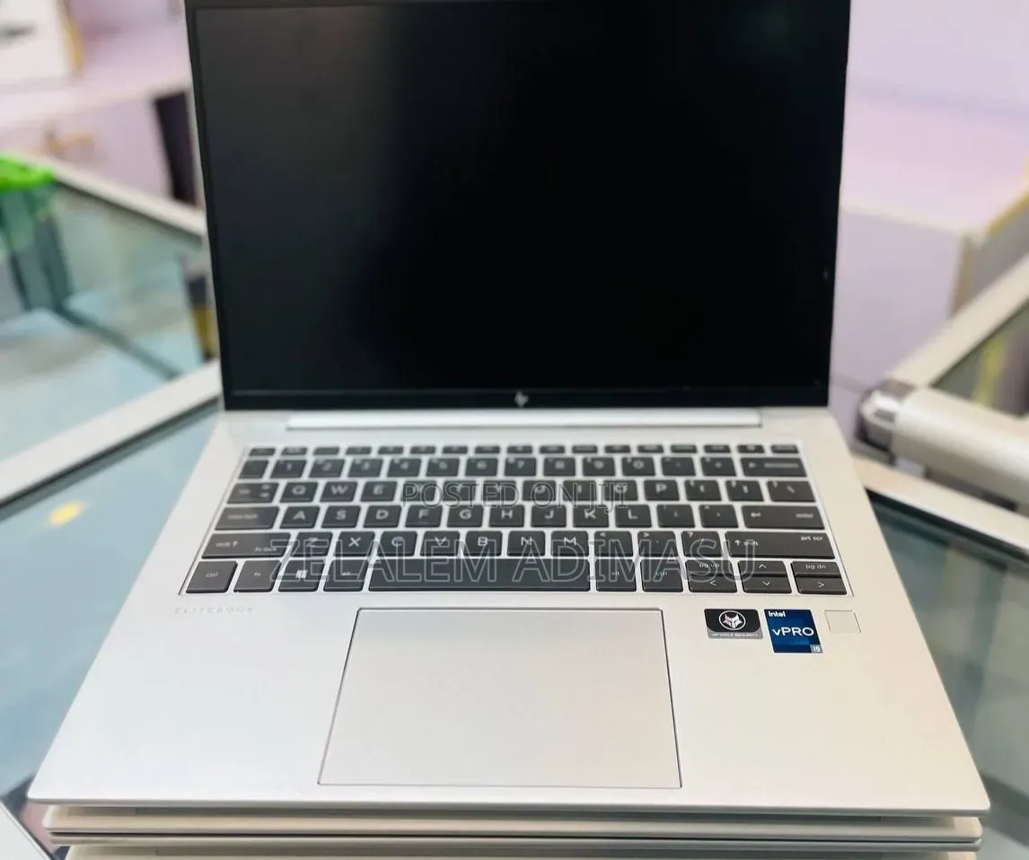 New Laptop HP EliteBook 840 G9 16GB Intel Core i5 SSD 512GB