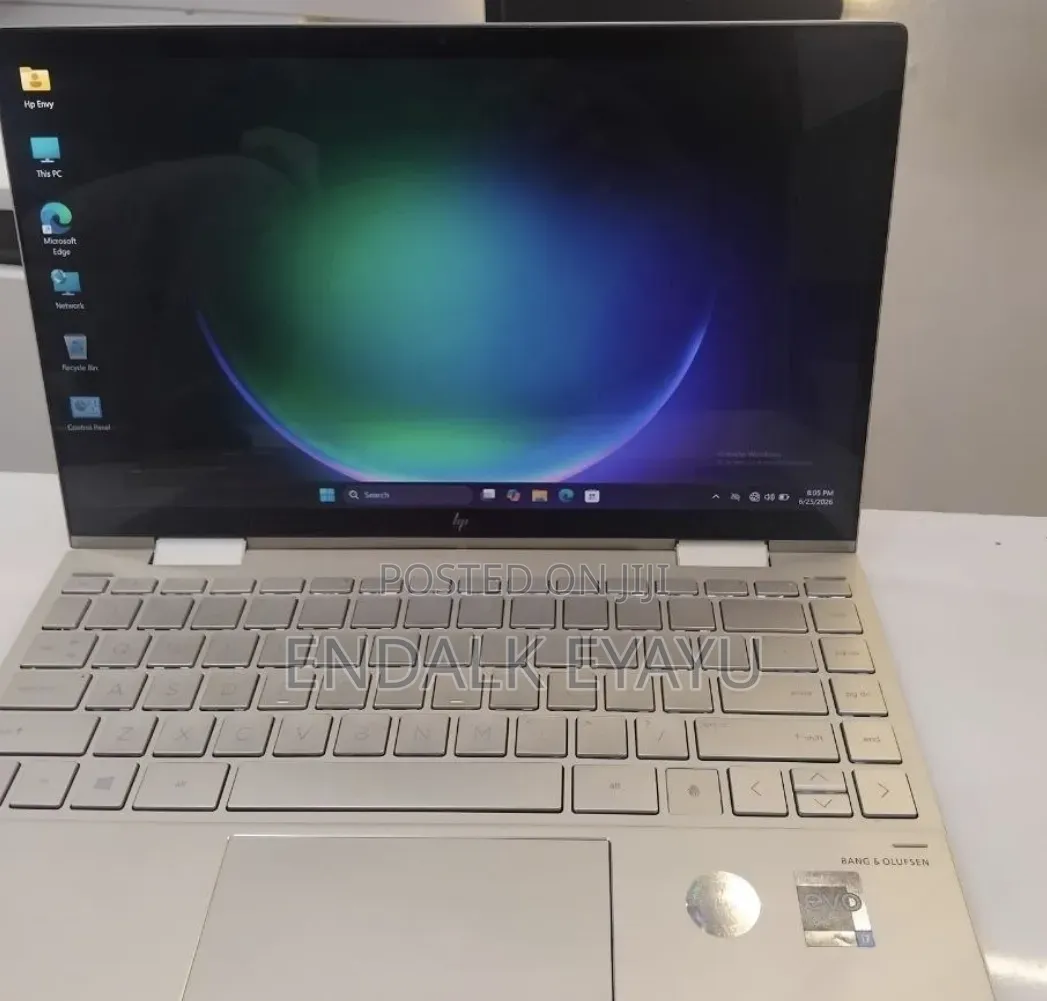 New Laptop HP Envy X360 8GB Intel Core i7 SSD 512GB