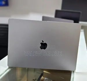 New Laptop Apple MacBook Pro 32GB Apple M1 Max SSD 1T