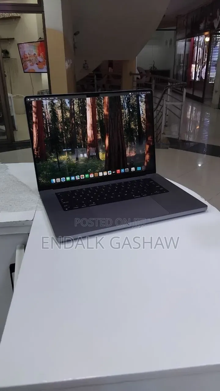 New Laptop Apple MacBook Pro 2021 M1 Max 32GB Apple M1 Max SSD 1T