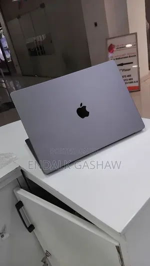 New Laptop Apple MacBook Pro 2021 M1 Max 32GB Apple M1 Max SSD 1T