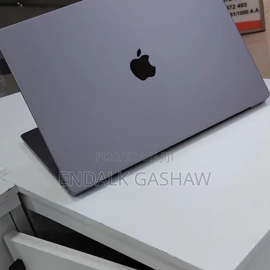 New Laptop Apple MacBook Pro 2021 M1 Max 32GB Apple M1 Max SSD 1T