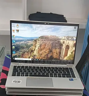New Laptop HP EliteBook 840 G8 16GB Intel Core i7 SSD 512GB