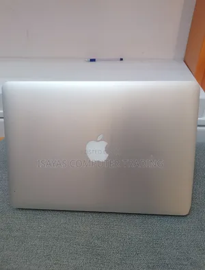 New Laptop Apple MacBook Pro 2013 8GB Intel Core i5 SSD 256GB