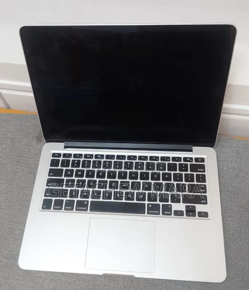 New Laptop Apple MacBook 2013 8GB Intel Core i5 SSD 256GB
