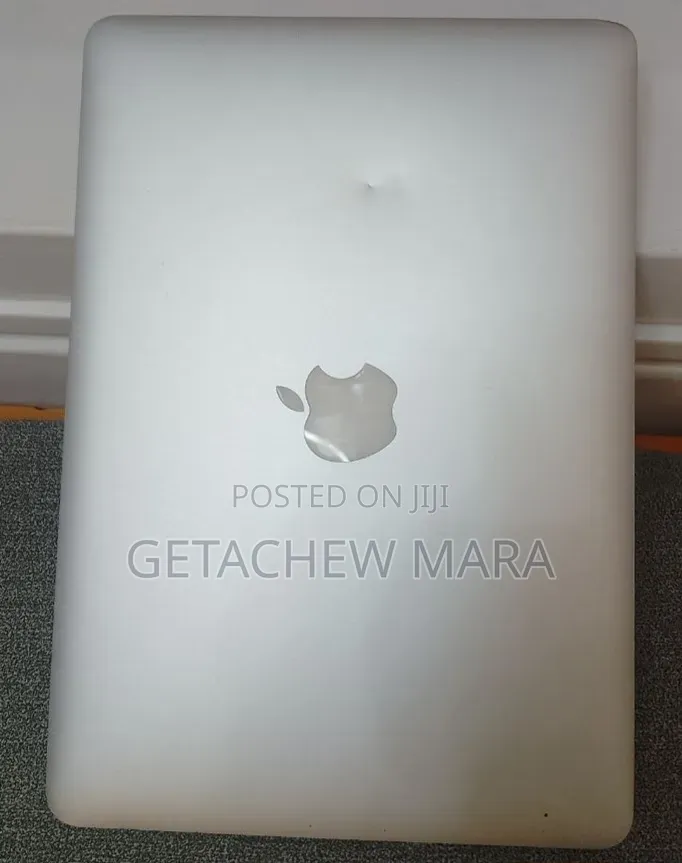 New Laptop Apple MacBook 2013 8GB Intel Core i5 SSD 256GB