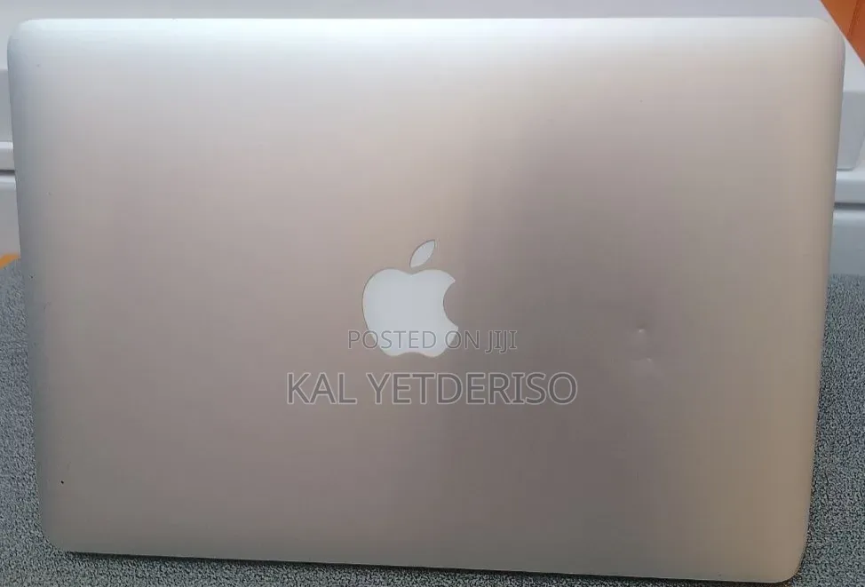 New Laptop Apple MacBook Pro 2013 8GB Intel Core i5 SSD 256GB