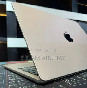 New Laptop Apple MacBook Air 2022 M2 8GB Apple M2 SSD 256GB