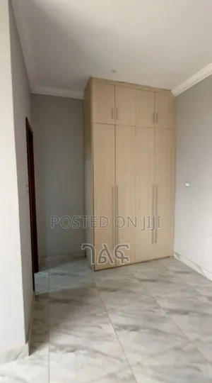 2bdrm Apartment in መገናኛ : ግብርና ሚኒስተር –, Bole for sale