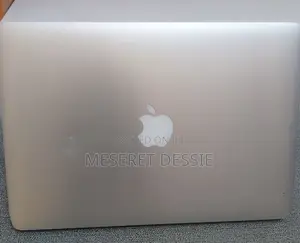New Laptop Apple 8GB Intel Core i5 SSD 256GB