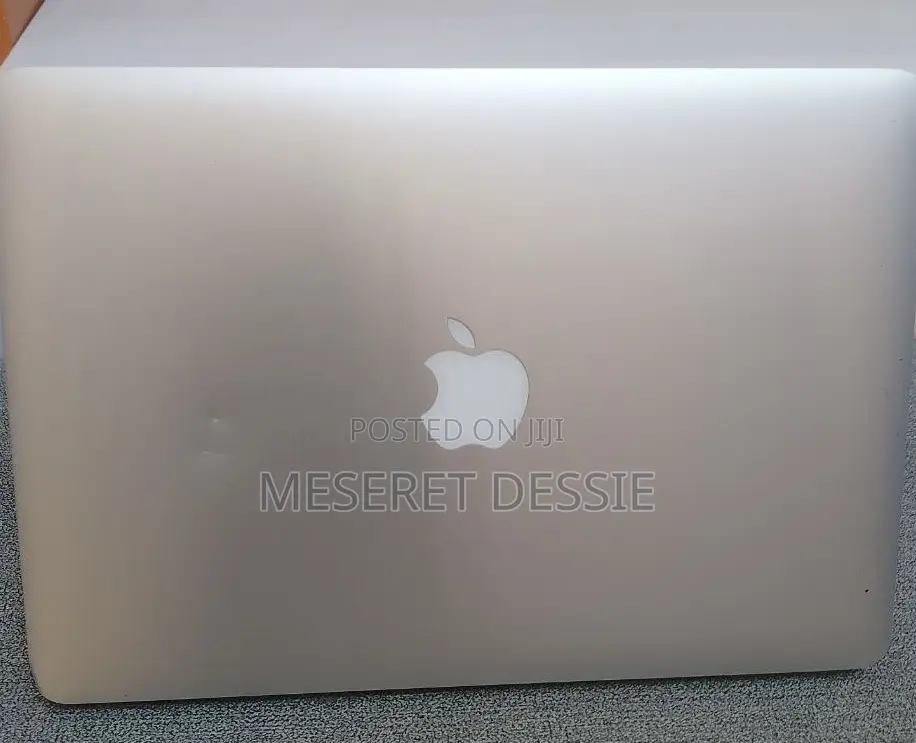 New Laptop Apple 8GB Intel Core i5 SSD 256GB