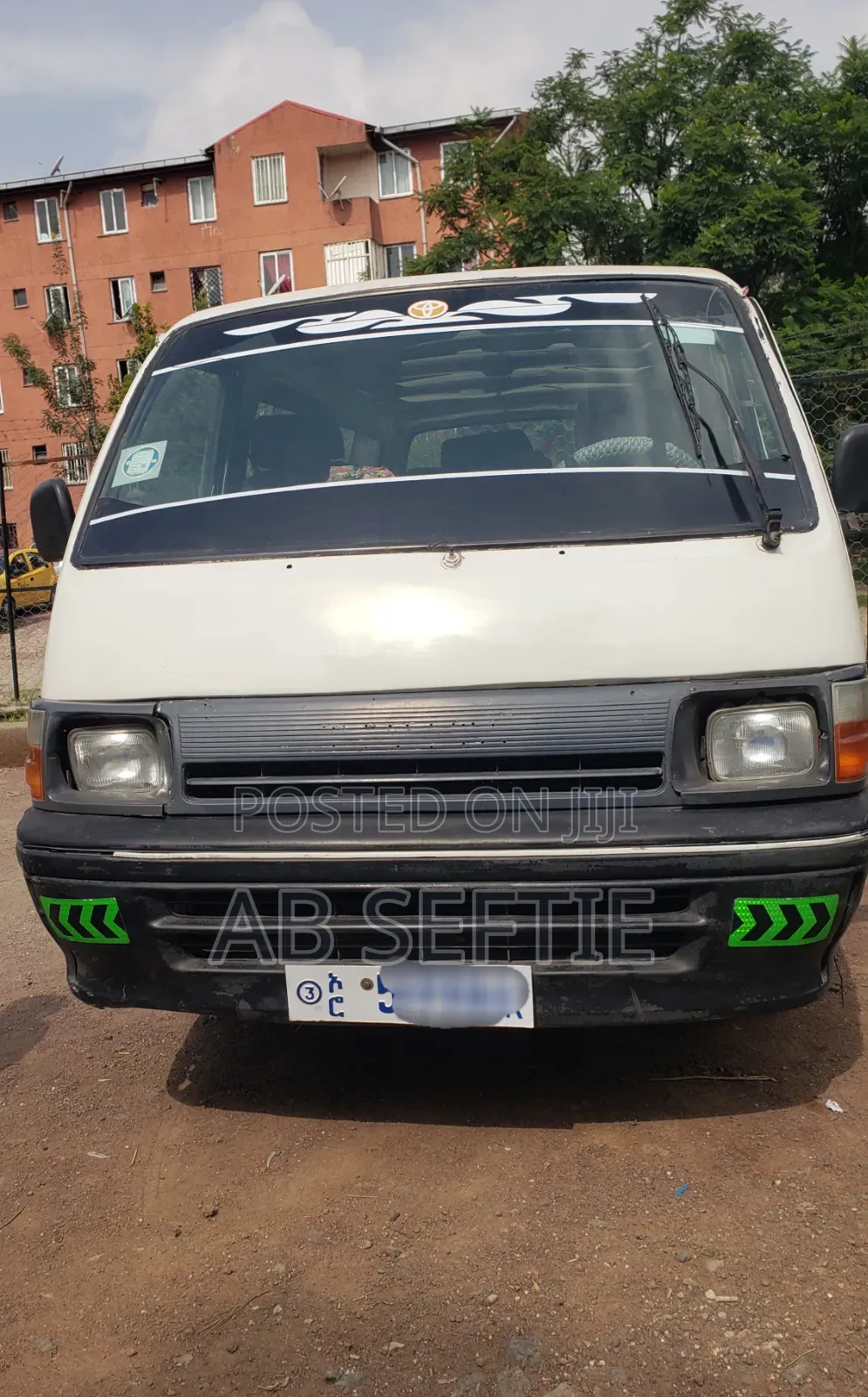 Toyota Celsior 1998 White