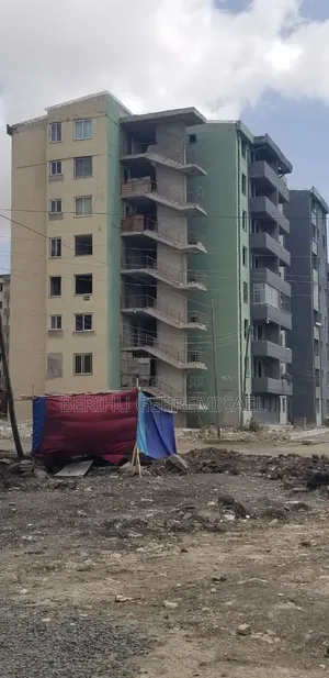 2bdrm Condo in አያት, Bole for sale