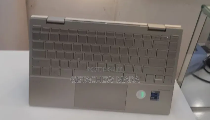 New Laptop HP Envy x360 8GB Intel Core i7 SSD 512GB