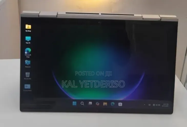 New Laptop HP Envy x360 8GB Intel Core i7 SSD 512GB