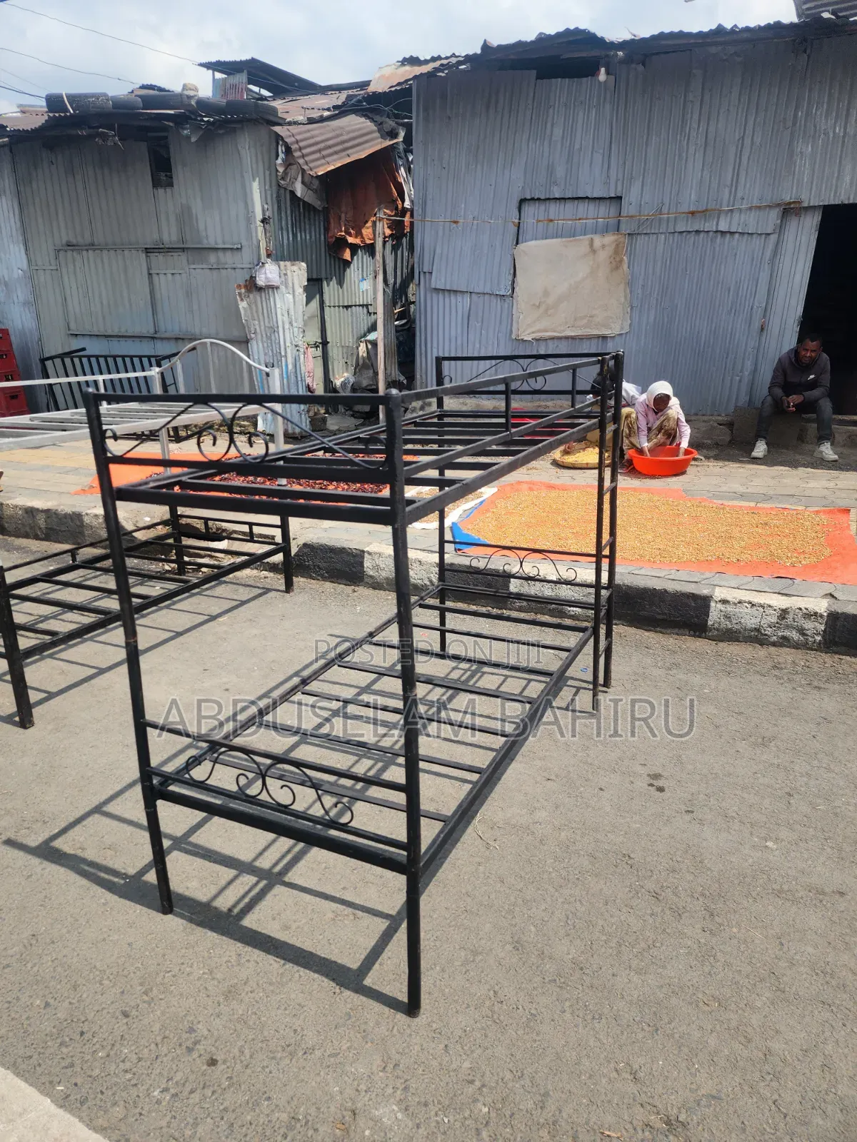 Used Double Bed ያገለገለ ተደራራቢ አልጋ