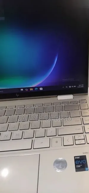 New Laptop HP Envy x360 8GB Intel Core i7 SSD 512GB