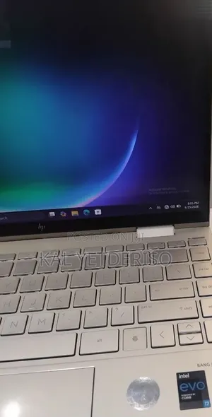 New Laptop HP Envy x360 8GB Intel Core i7 SSD 512GB