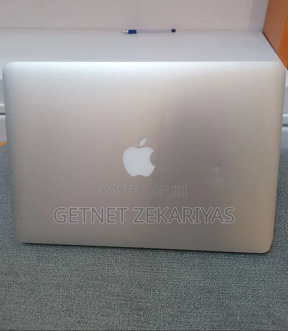 New Laptop Apple MacBook Pro 2013 8GB Intel Core i5 SSD 256GB