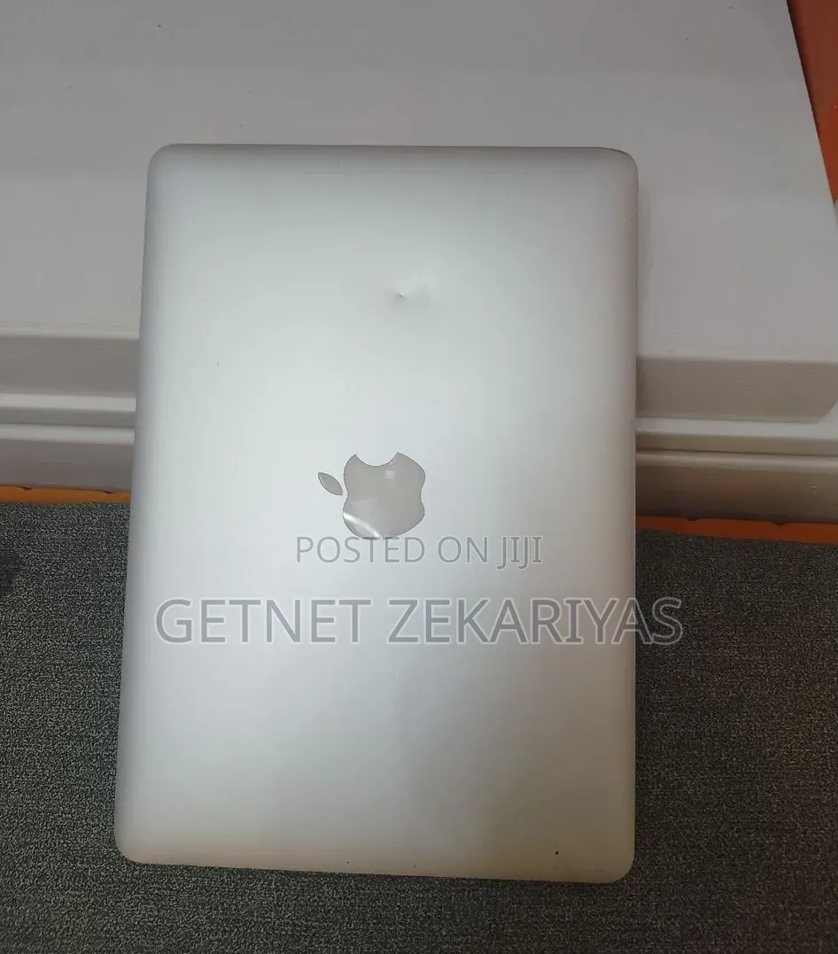 New Laptop Apple MacBook Pro 2013 8GB Intel Core i5 SSD 256GB