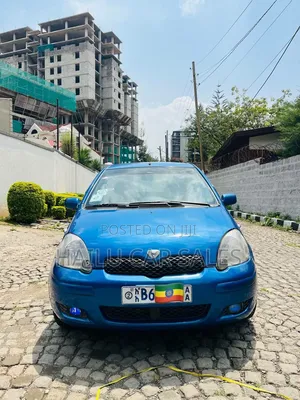 Toyota Vitz 2002 Blue