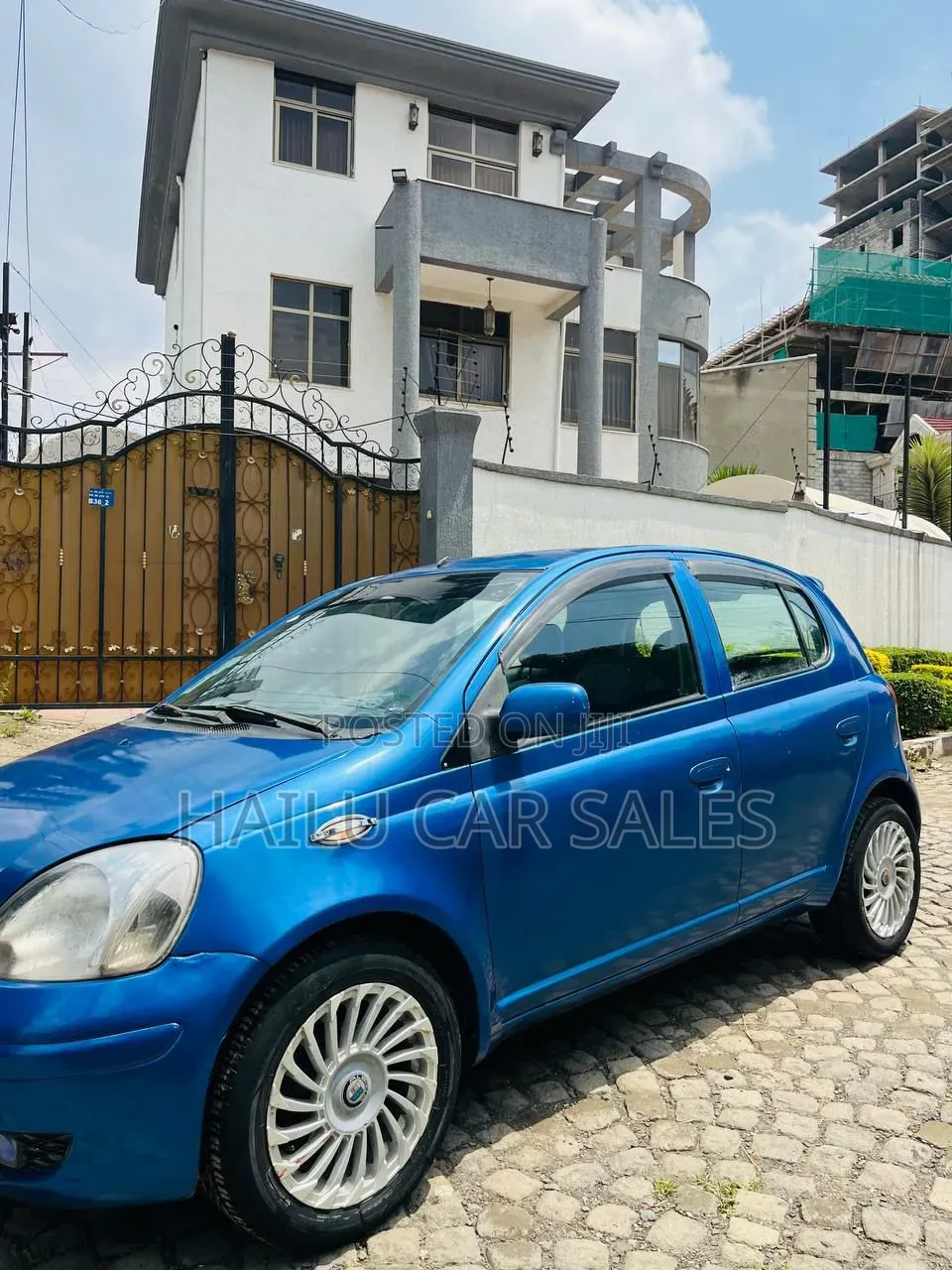 Toyota Vitz 2002 Blue