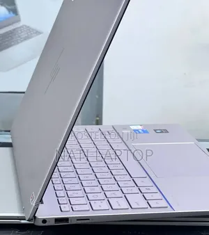 New Laptop HP Pavilion 14 16GB Intel Core i7 SSD 1T