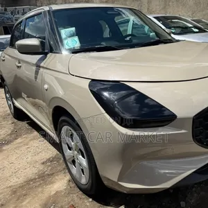 Suzuki Swift 2024 White