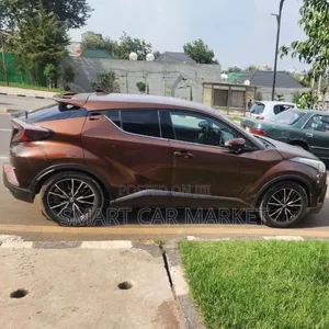 Toyota C-HR 2017 Brown
