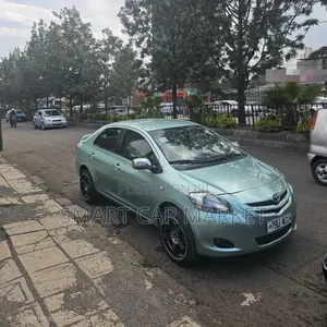Toyota Yaris 2008 Gray