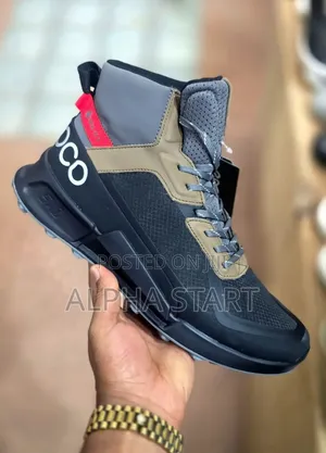 Edco High Master Quality Smooth Sneakers for Man's