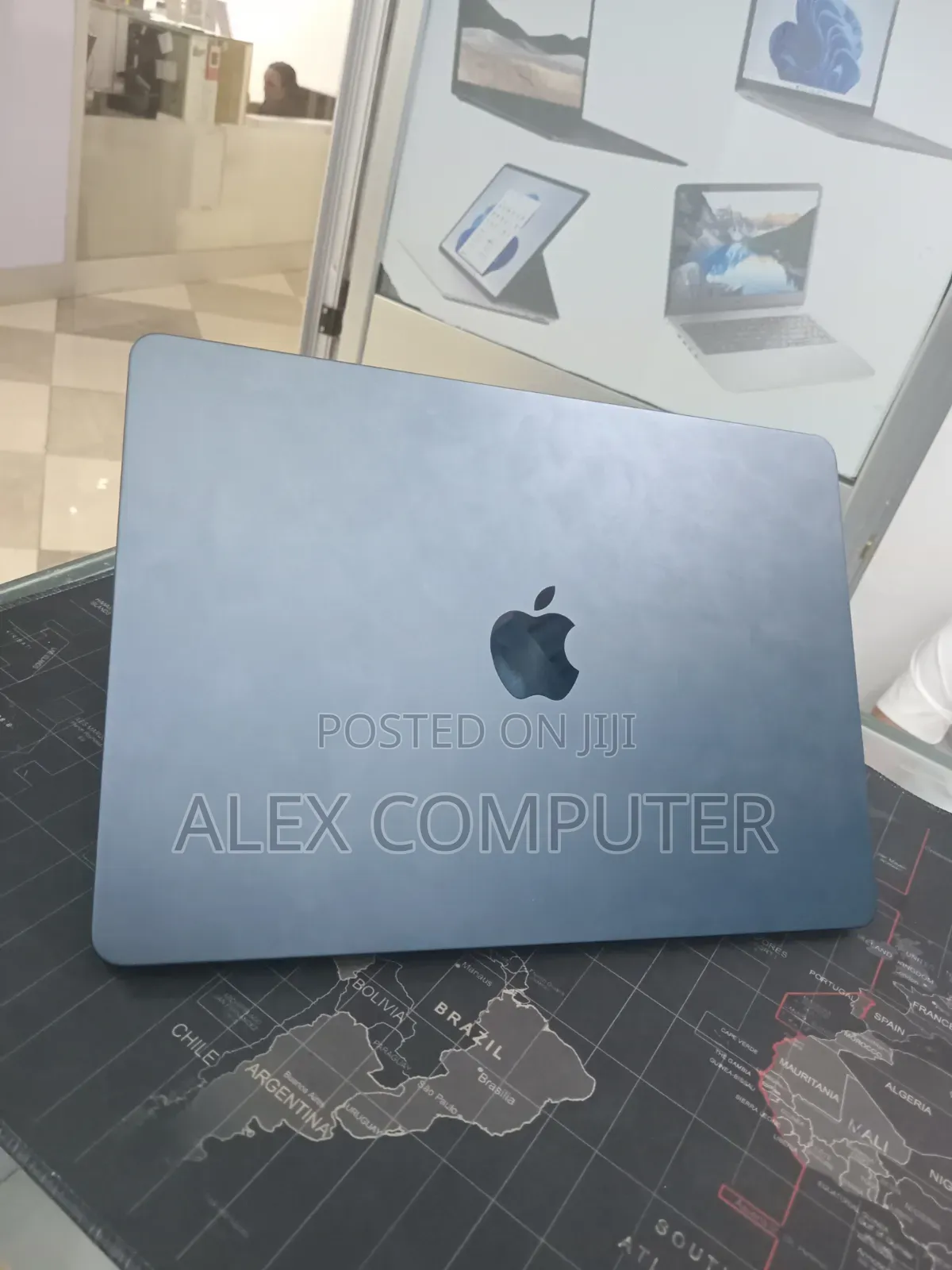 New Laptop Apple MacBook Air 2022 M2 16GB Apple M2 SSD 512GB