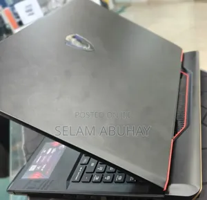 New Laptop MSI Raider 18 HX AI A2XW 16GB Intel Core i9 SSD 1T