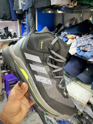 Adidas Terrex Swift R3 Mid Gore-Tex Shoes