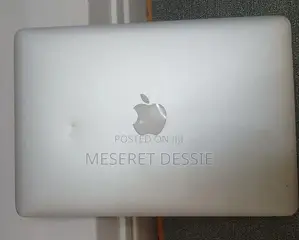 New Laptop Apple 8GB Intel Core i5 SSD 256GB