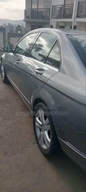 Mercedes-Benz C180 2008 Gray