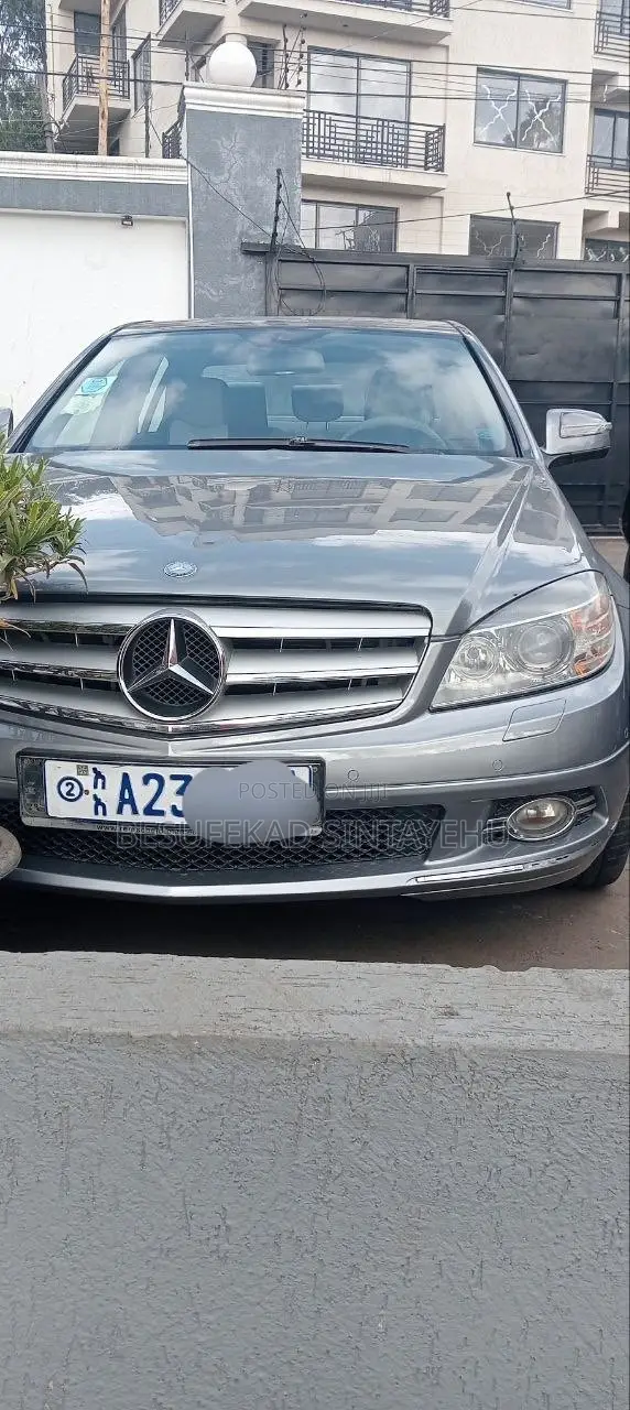 Mercedes-Benz C180 2008 Gray