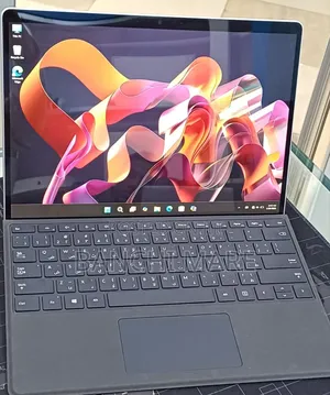 New Laptop Microsoft Surface Pro 9 16GB Intel Core i7 SSD 512GB