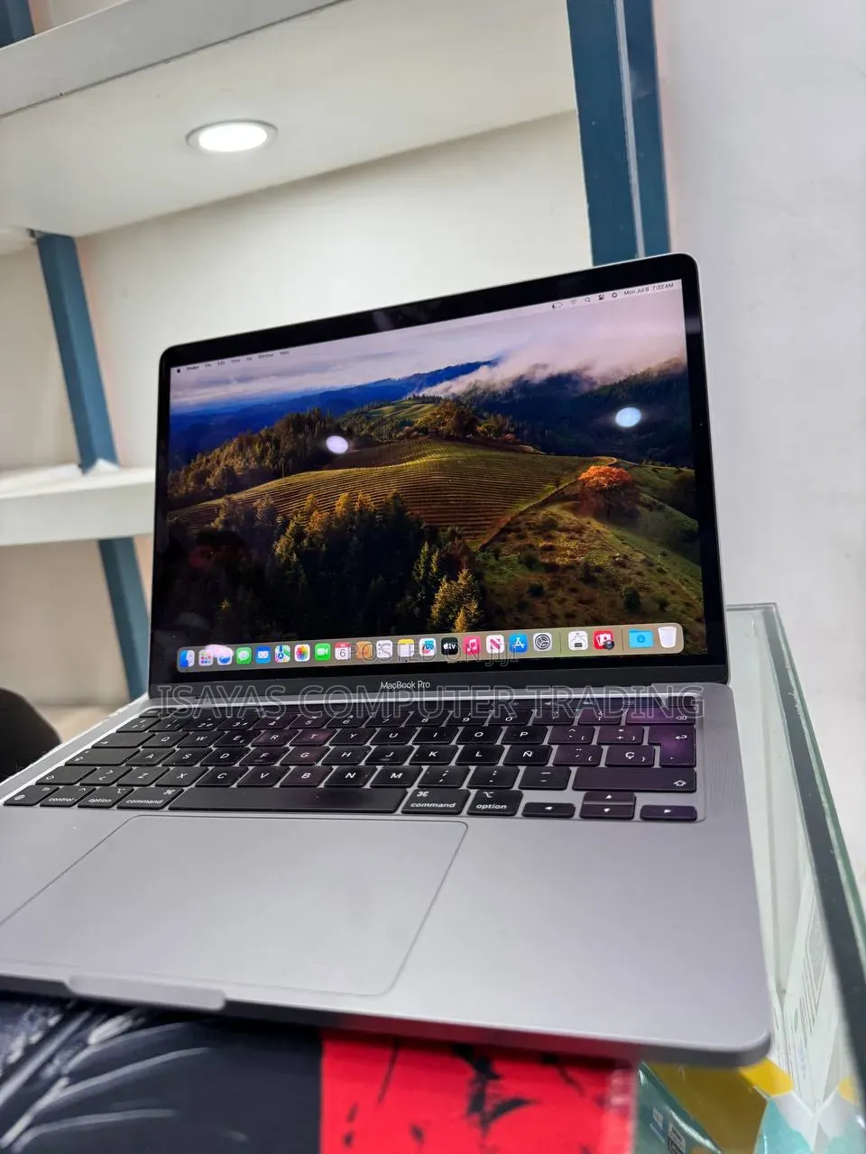 New Laptop Apple MacBook Pro 2021 M1 16GB Apple M1 Pro SSD 512GB