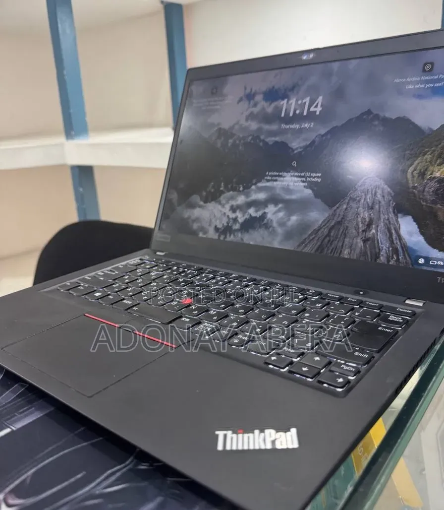 New Laptop Lenovo 16GB AMD Ryzen 5 SSD 512GB