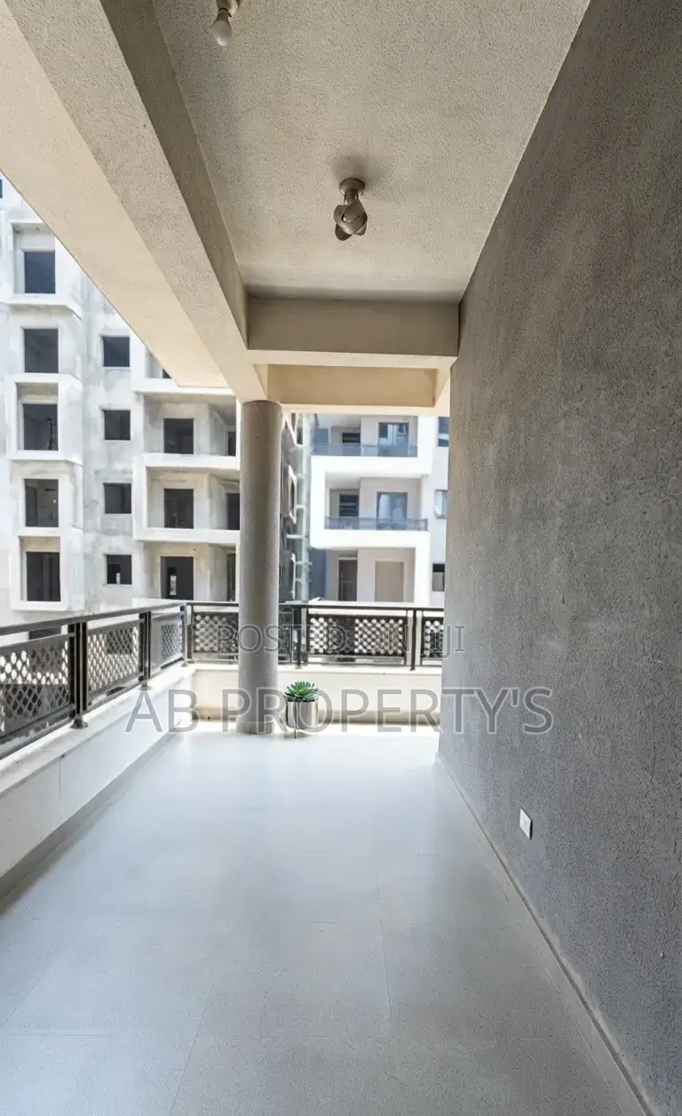 Furnished 3bdrm Apartment in ሲኤምሲ ሚካኤል, Yeka for sale