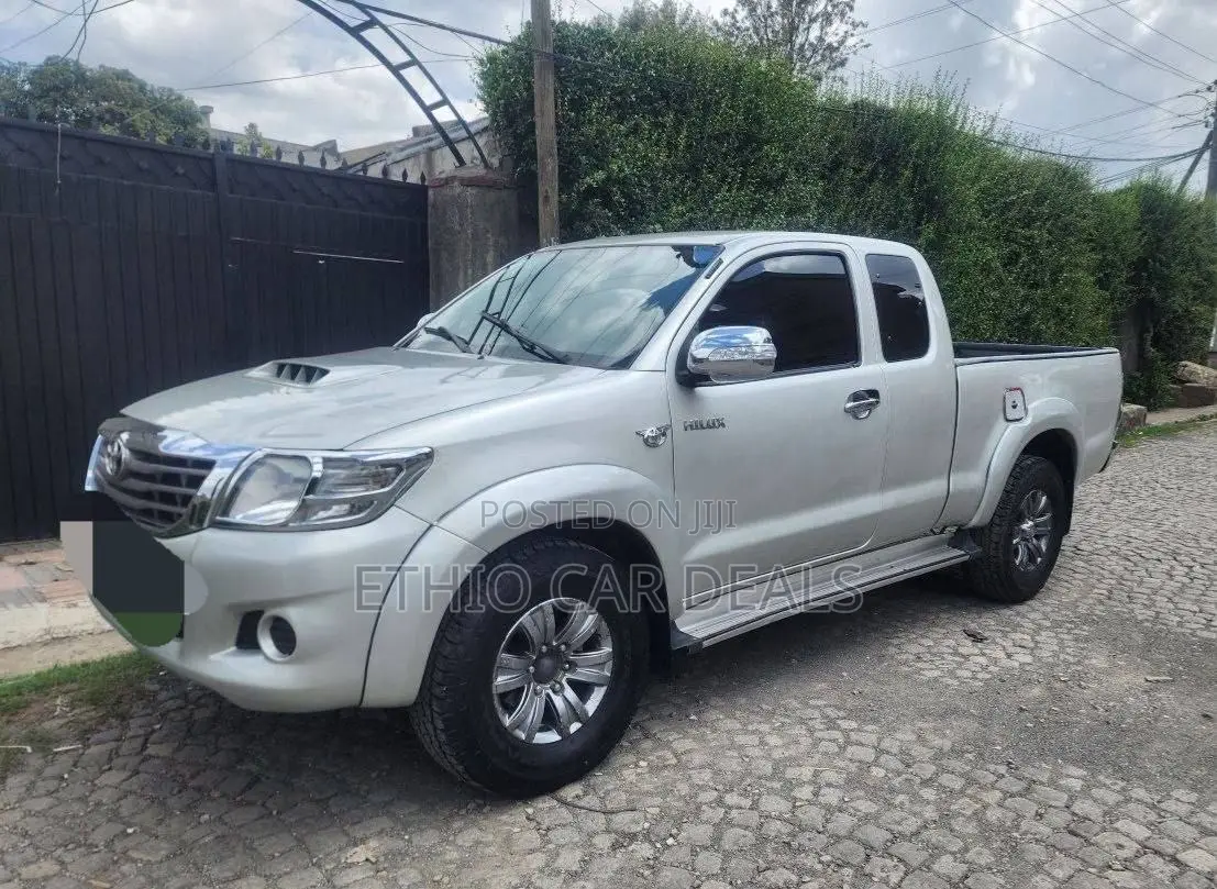 Toyota Hilux 2008 Silver