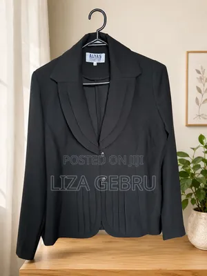 Used Like New Women Coat. Size L