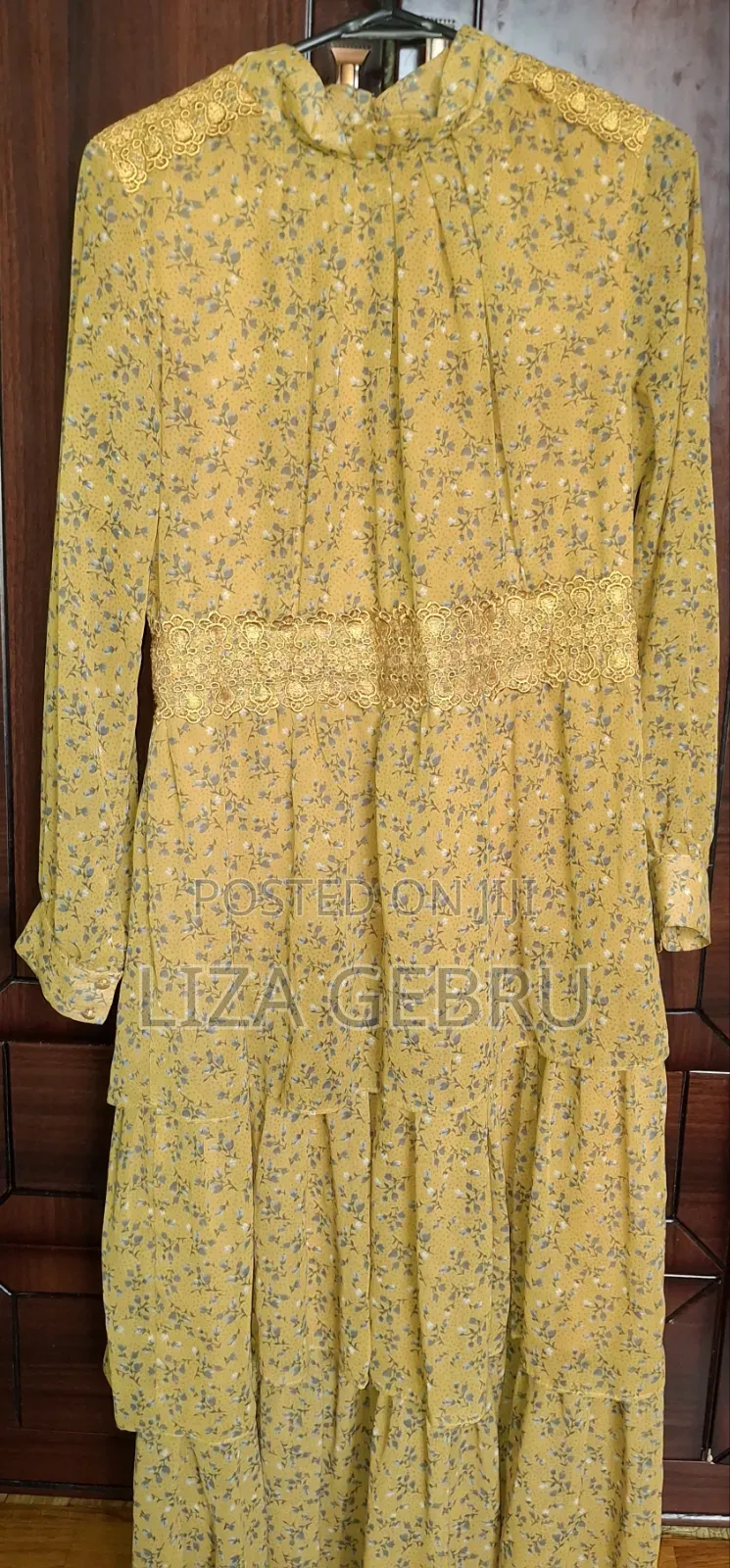 Used Like New Women Dress. Size M