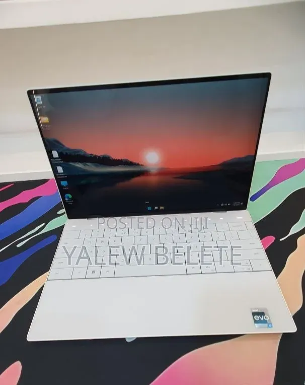 New Laptop Dell XPS 13 32GB Intel Core i7 SSD 512GB